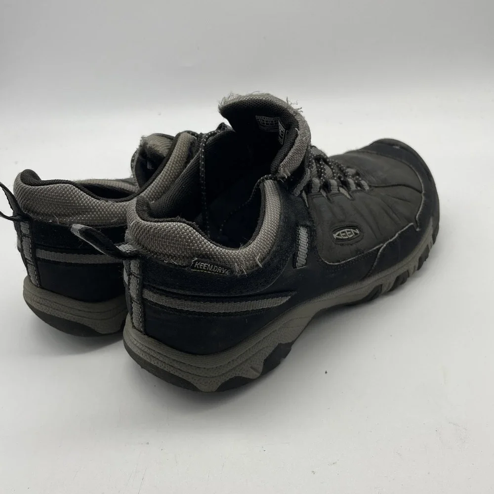 Keen shoes youth